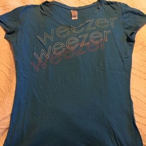 Weezer v-neck concert t-shirt